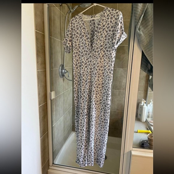 Jumpsuit - Picture 1 of 3